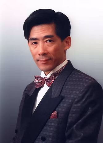 山本収 常任指揮者の写真